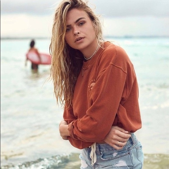 ISO Cute surf/beachy clothes!!! - Picture 2 of 3